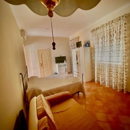 Casa Di Nonna Mia Bed & Breakfast Napoli Ngoại thất bức ảnh